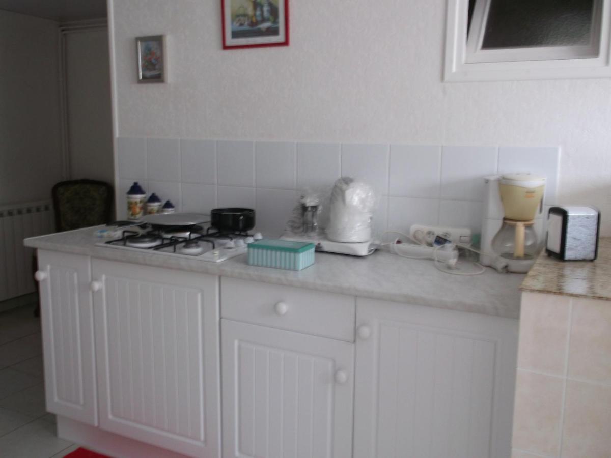 Bed and Breakfast La Salamandre De Chazelles 16 Exterior foto
